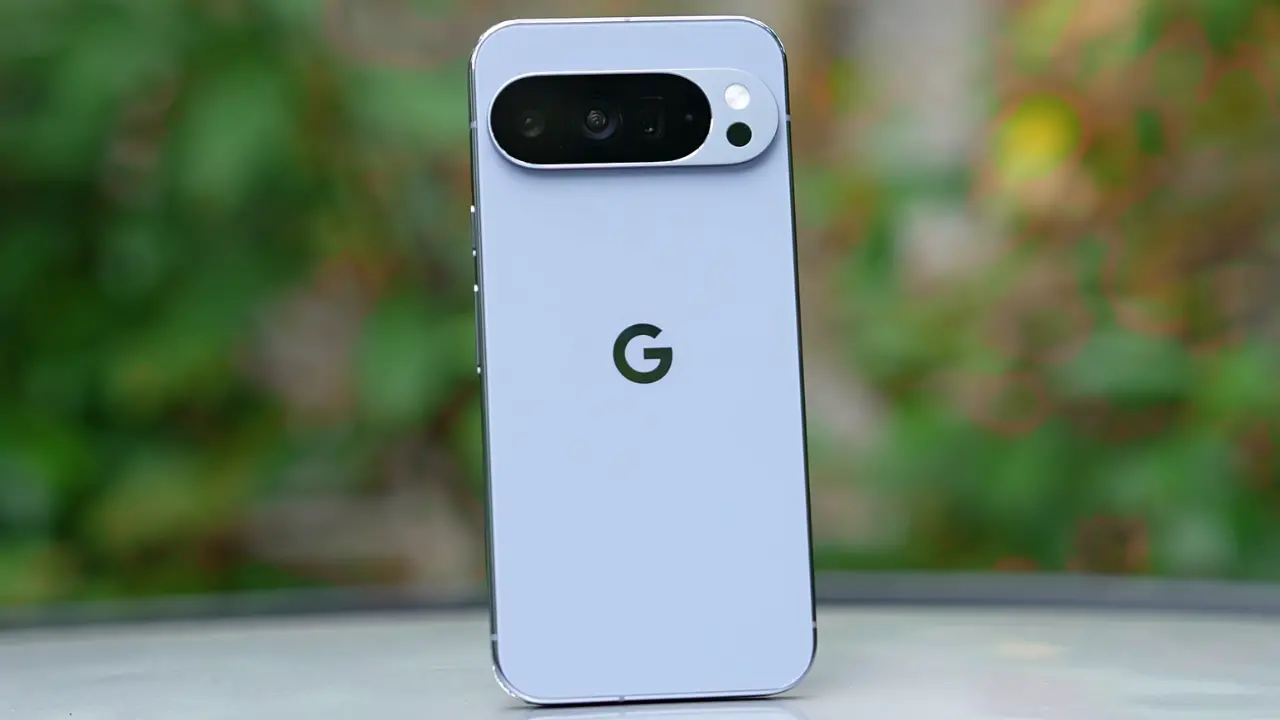 google pixel 10 pro xl design build image
