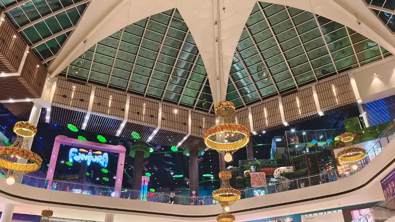 iqoo z10r low light image