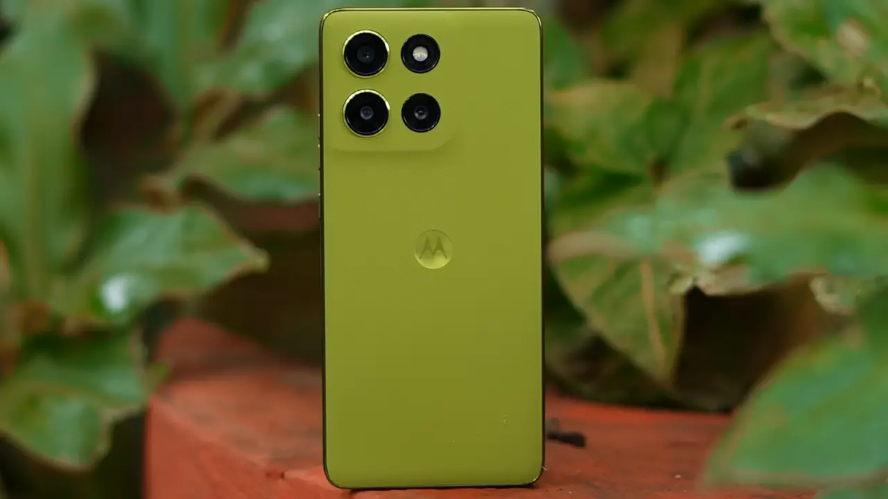 motorola moto g86 power design build image