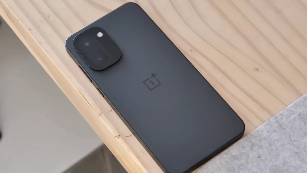 oneplus ace 6t design build image