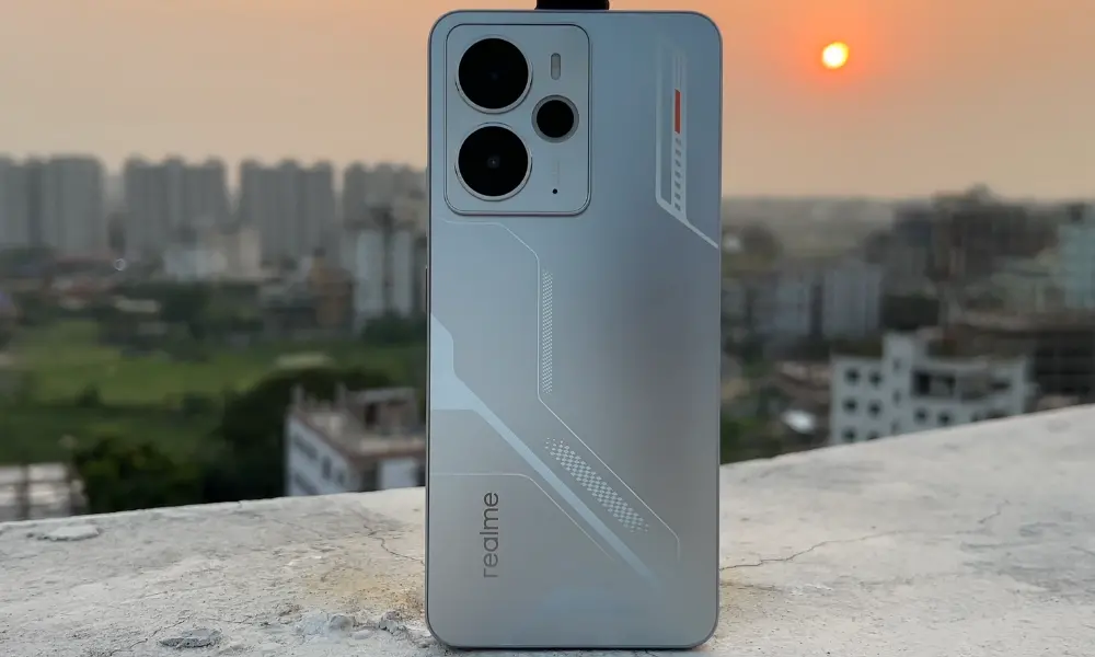 Realme 14 design build image