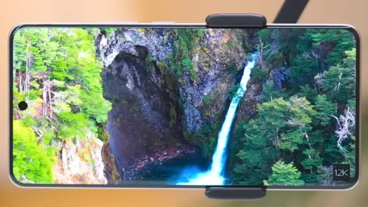 realme 15 display image