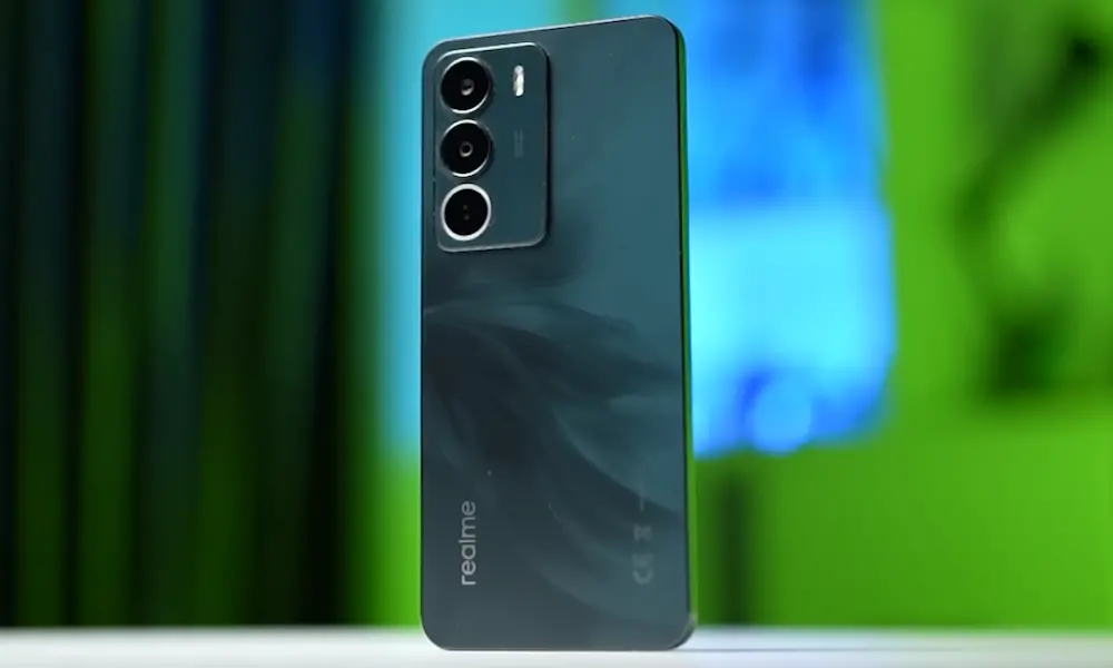 realme c71 design build image
