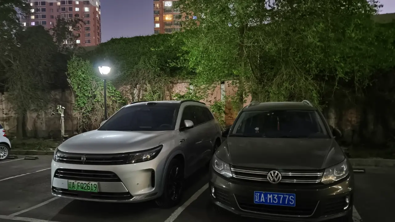 realme gt 7 low light image