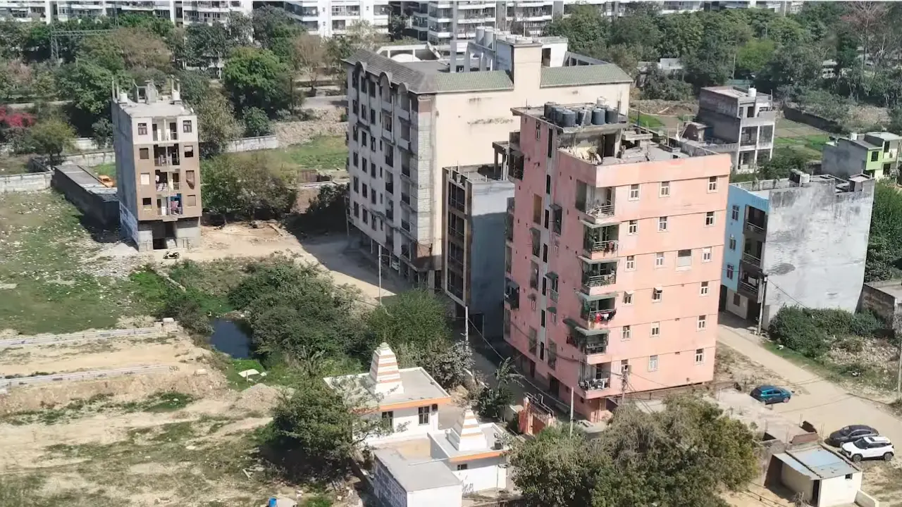 realme narzo power day light image