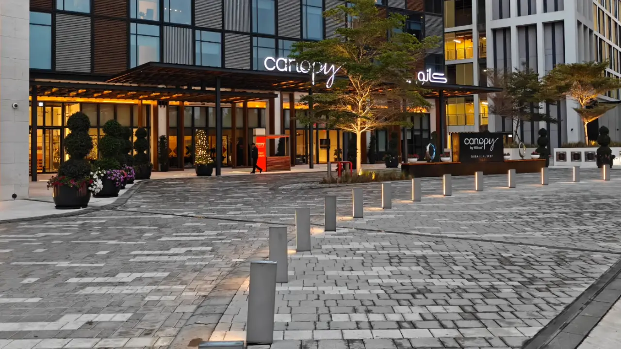 realme p4x low light image