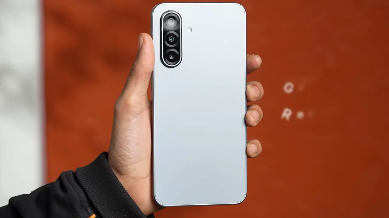 Samsung Galaxy A17 Review: A Smart Choice for Everyday Users in Bangladesh?