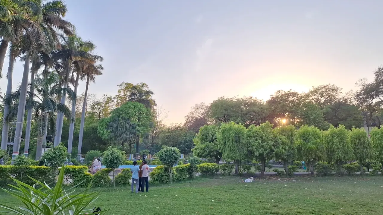 samsung galaxy a37 day light image
