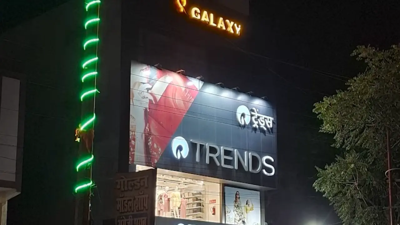 samsung galaxy a37 low light image