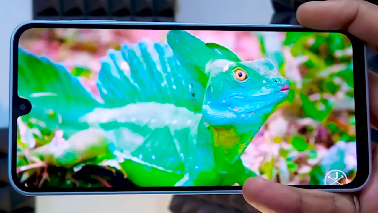 samsung galaxy f17 display image