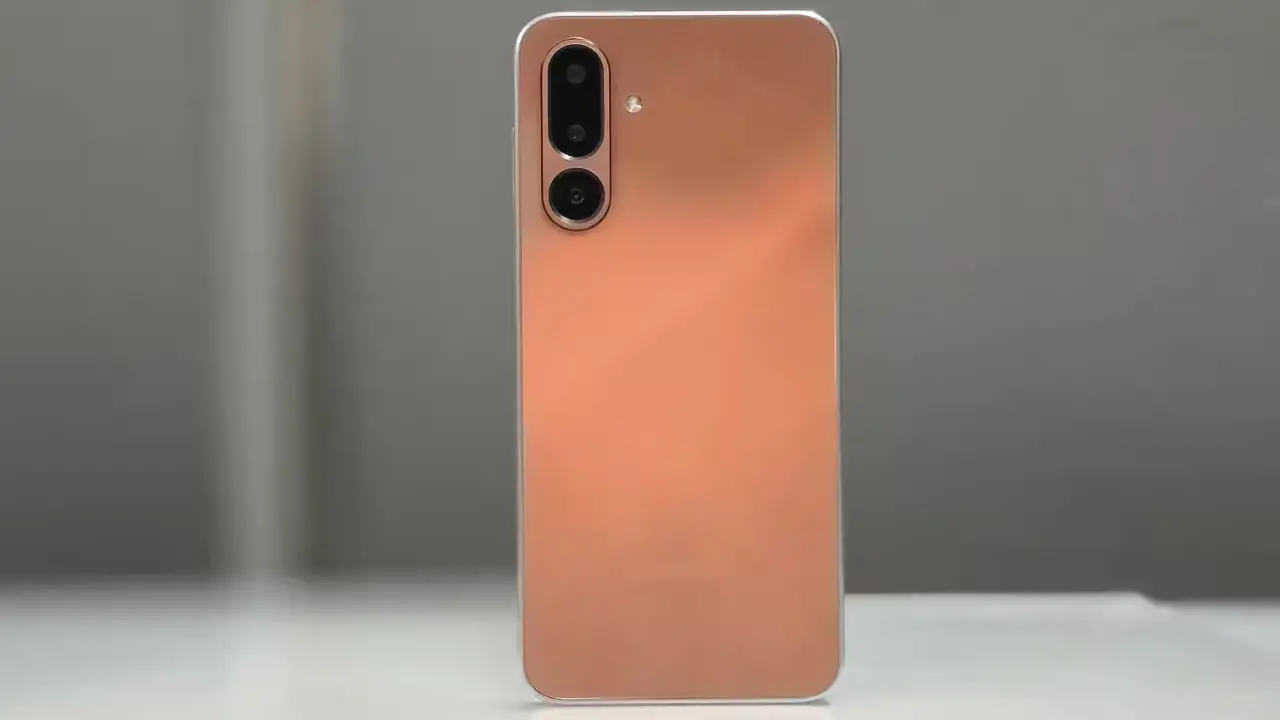Samsung galaxy m36 design build image
