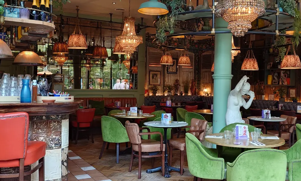 sony xperia 1 vii low light image