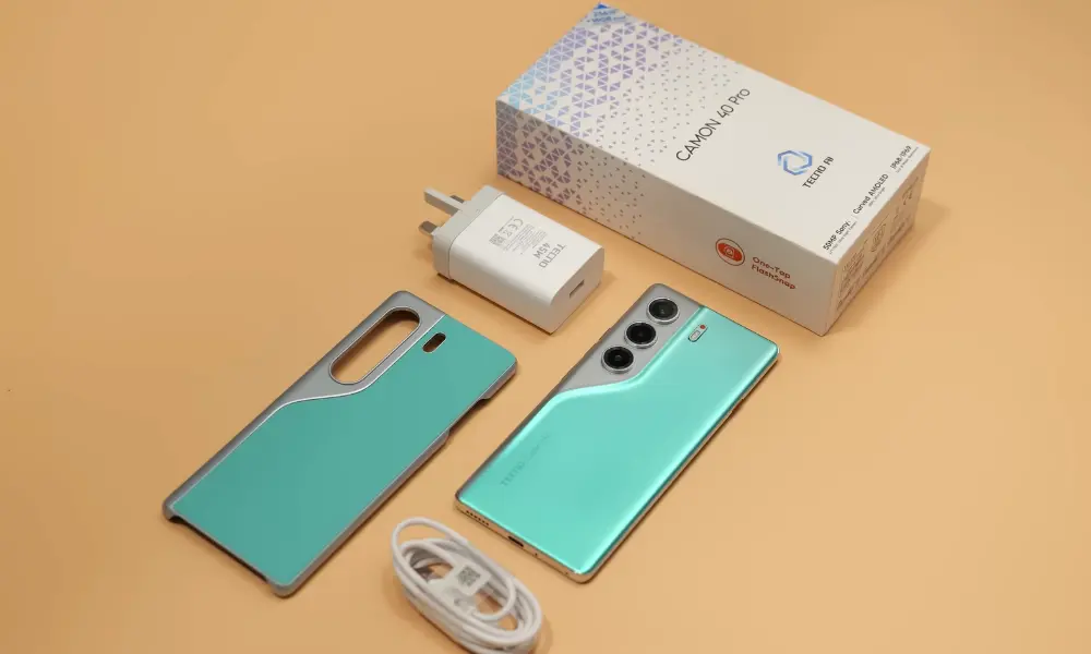 tecno camon 40 pro unboxing image
