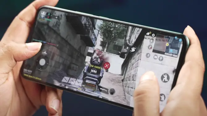 vivo v40 lite performance software