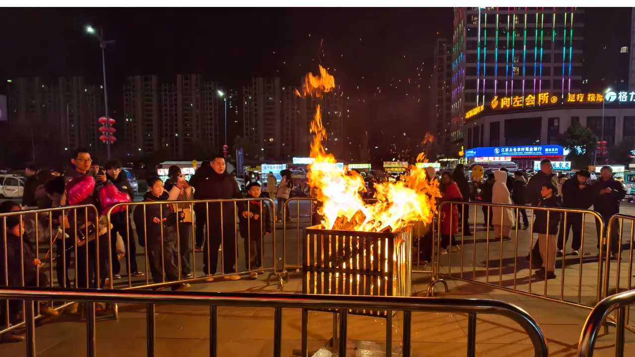 xiaomi redmi turbo 5 low light image