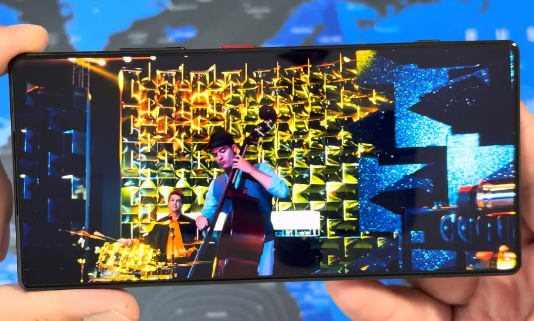 zte nubia z70s ultra display photo